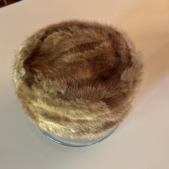 Real fur pill box hat. - Picture 2 of 4